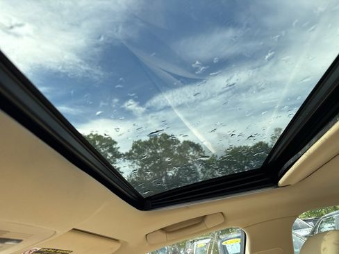 Used 2011 Lexus ES 350 image 30