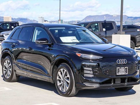 New 2025 Audi Q6 e-tron Premium Plus image 3