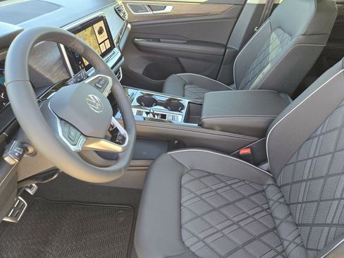 New 2026 Volkswagen Atlas SEL Premium R-Line image 11