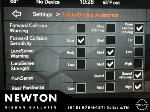Used 2021 Jeep Cherokee Latitude Lux w/ Comfort/Convenience Group AWD/4WD image 37