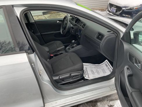 Used 2016 Volkswagen Jetta S image 19
