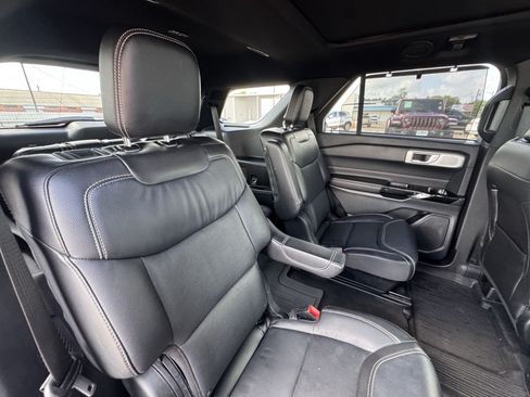 Used 2022 Ford Explorer ST w/ Equipment Group 401A RWD image 33