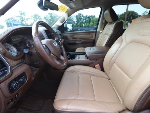 Used 2019 RAM 1500 Limited AWD/4WD image 2