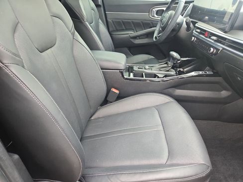 Certified 2024 Kia Sorento SX image 22