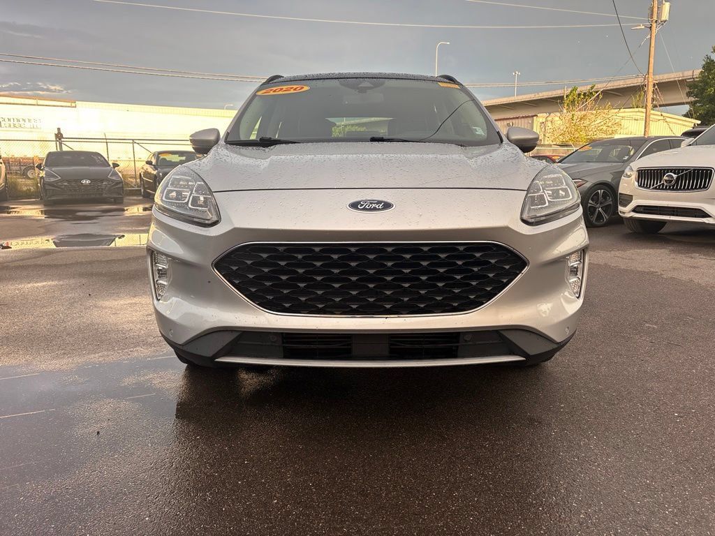 Used 2020 Ford Escape Titanium w/ Titanium Premium Package 2.0 AWD/4WD image 9