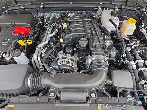 New 2025 Jeep Gladiator Sport image 30