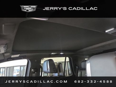 Used 2023 Cadillac Escalade V AWD/4WD image 8