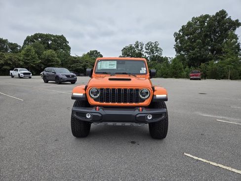 New 2025 Jeep Gladiator Mojave w/ Convenience Group image 2