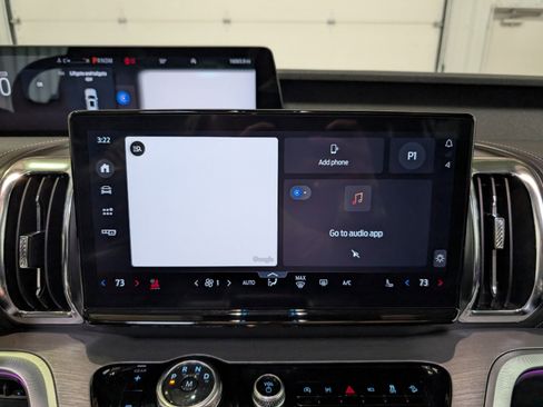 Used 2025 Ford Expedition Max Platinum w/ Driver's Package image 24