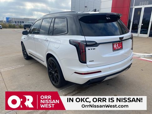 Used 2023 Cadillac XT6 Sport image 3