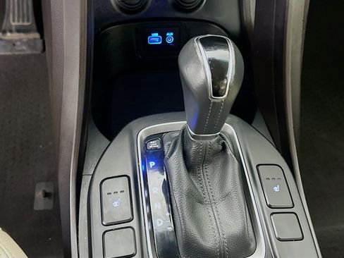 Used 2017 Hyundai Santa Fe Sport 2.0T FWD image 24