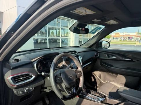 Used 2021 Chevrolet TrailBlazer RS w/ Sun and Liftgate Package AWD/4WD image 7