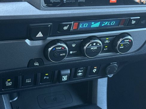 Used 2019 Toyota Tacoma TRD Sport w/ TRD Premium Sport Package RWD image 20