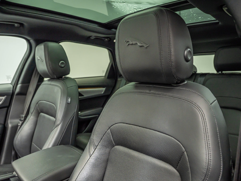 Used 2021 Jaguar F-PACE S AWD/4WD image 31