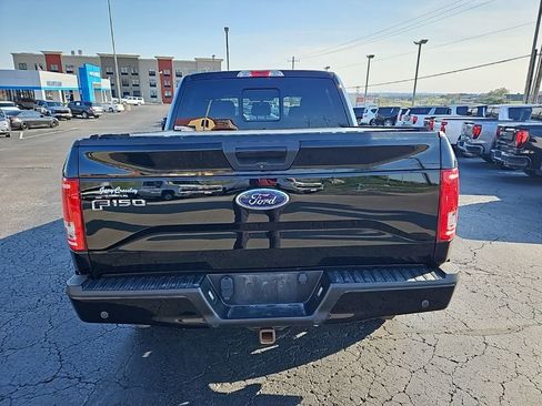 Used 2017 Ford F150 XLT w/ Equipment Group 302A Luxury image 9