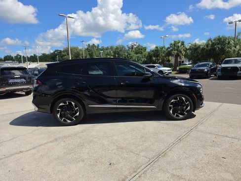 Used 2023 Kia Sportage SX FWD image 9