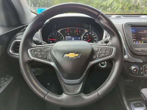 Used 2022 Chevrolet Equinox LT image 21