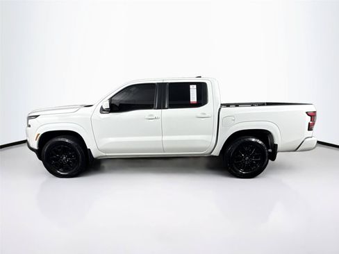 Used 2024 Nissan Frontier SV w/ SV Convenience Package AWD/4WD image 13