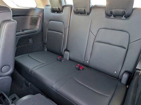New 2026 Nissan Pathfinder Platinum FWD image 21