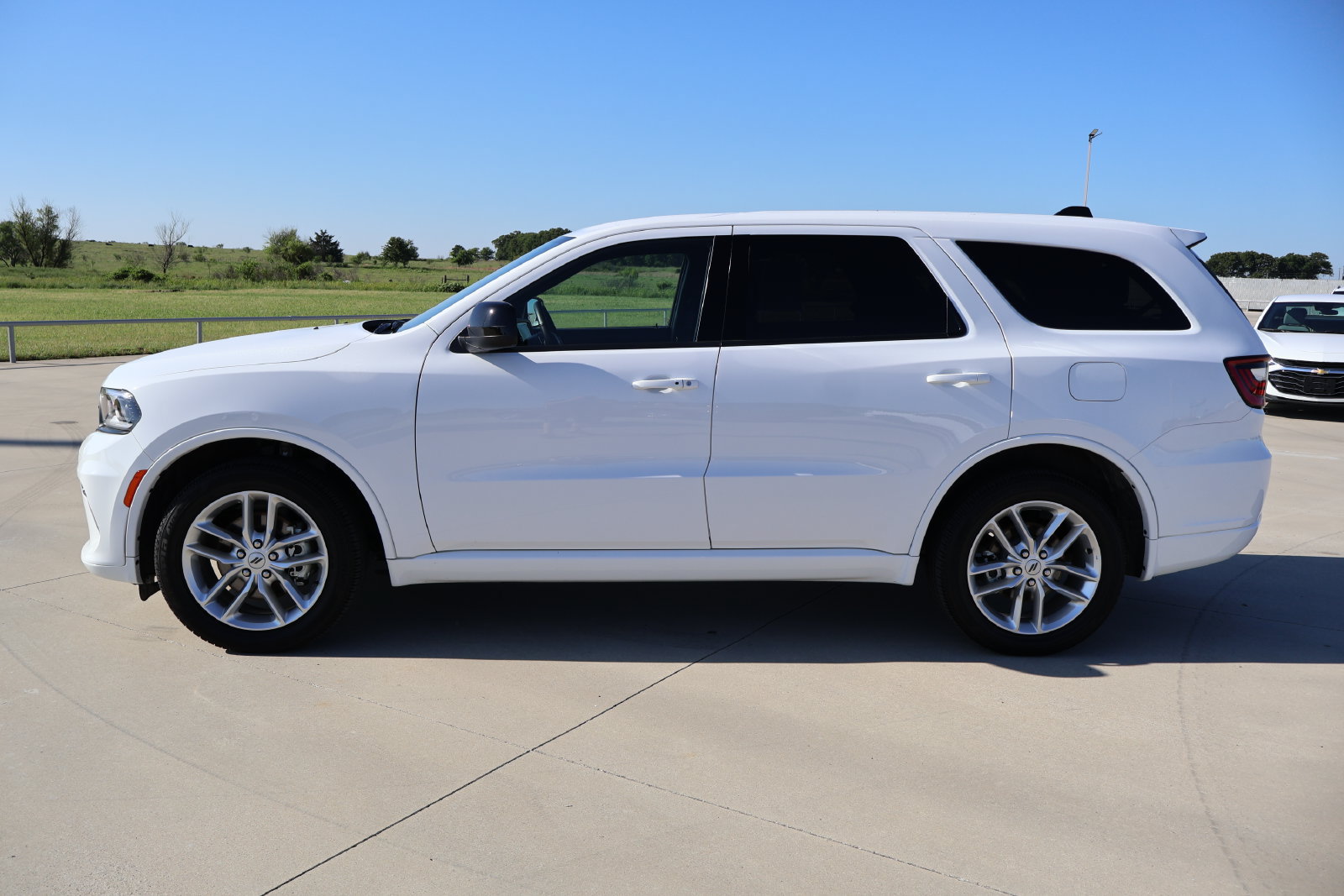 Used 2026 Dodge Durango GT AWD/4WD image 2