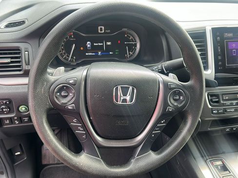 Used 2020 Honda Ridgeline Sport image 13