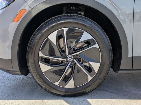 Used 2022 Volkswagen ID.4 Pro RWD image 26