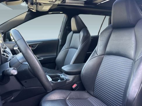 Used 2020 Toyota RAV4 XSE image 22