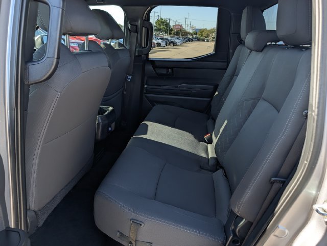 Used 2025 Toyota Tacoma SR5 AWD/4WD image 27