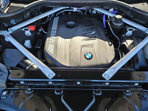 Used 2025 BMW X7 xDrive40i w/ Premium Package image 22