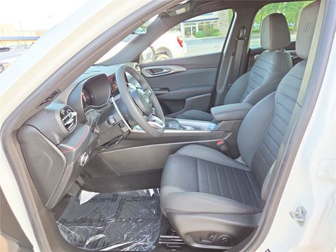 Used 2024 Dodge Hornet R/T w/ R/T Blacktop Package AWD/4WD image 18