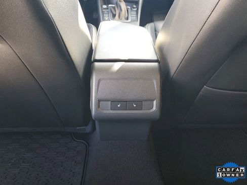 Used 2022 Volkswagen Jetta SEL image 12