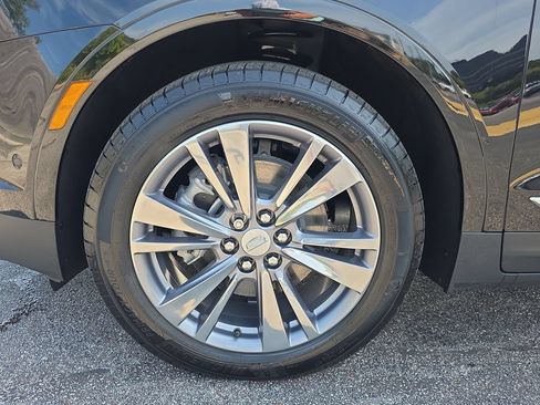 Used 2024 Cadillac XT5 Premium Luxury w/ Technology Package FWD image 9