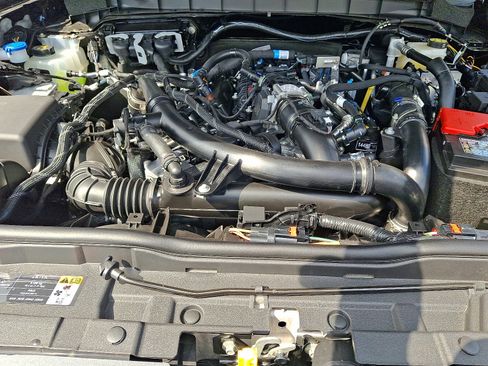 New 2025 Ford Bronco Badlands image 44