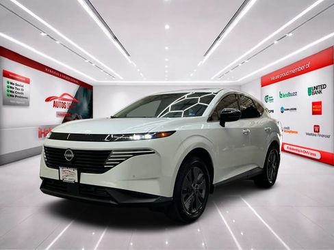 Used 2025 Nissan Murano SL AWD/4WD image 3
