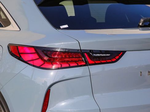 Certified 2025 INFINITI QX55 Luxe w/ Cargo Package AWD/4WD image 9