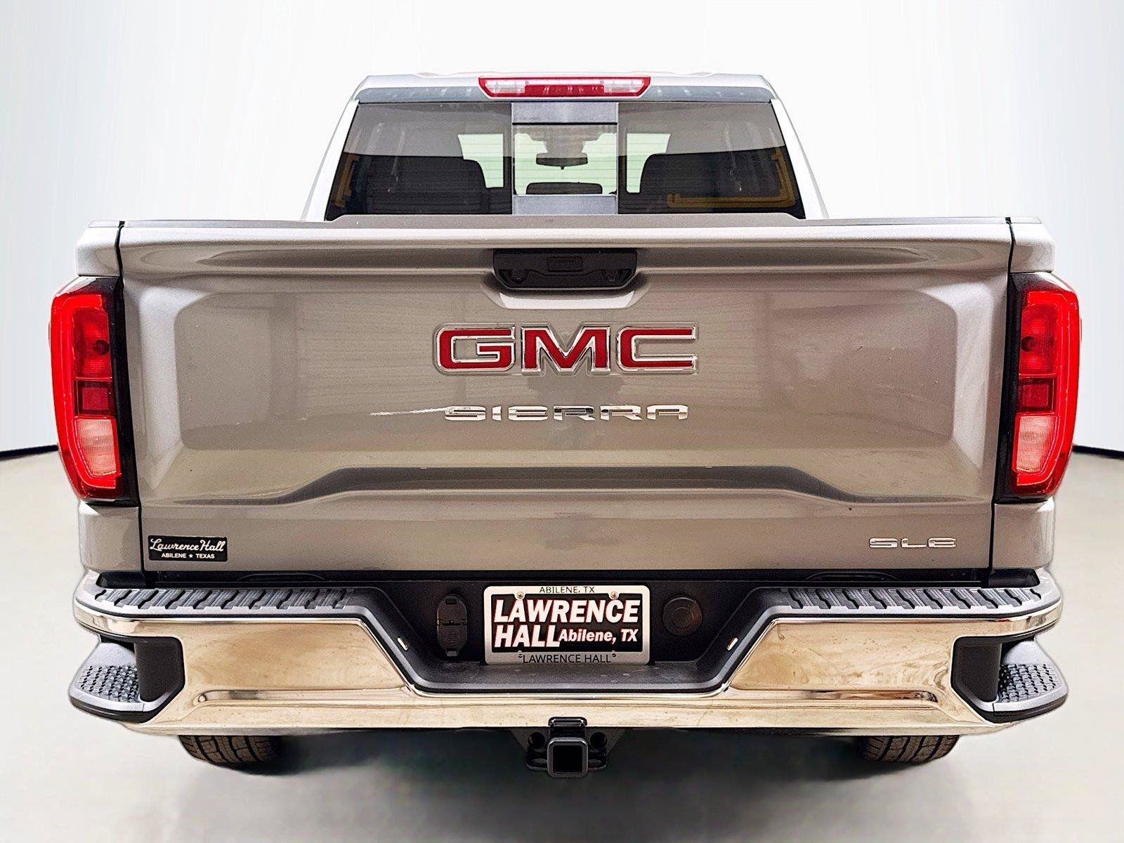 New 2026 GMC Sierra 1500 SLE w/ Preferred Package RWD image 4