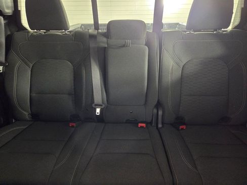 Used 2025 RAM 1500 Big Horn AWD/4WD image 23