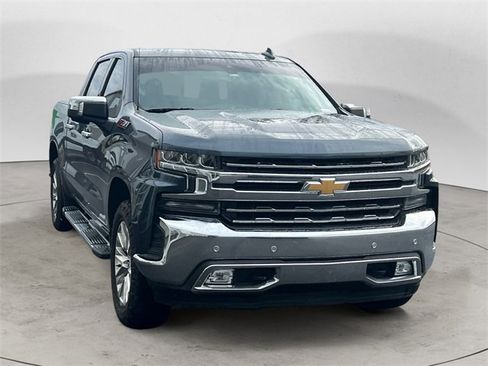 Used 2019 Chevrolet Silverado 1500 LTZ image 7