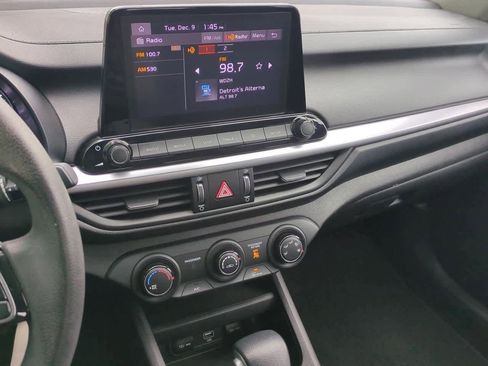 Used 2022 Kia Forte LXS image 25