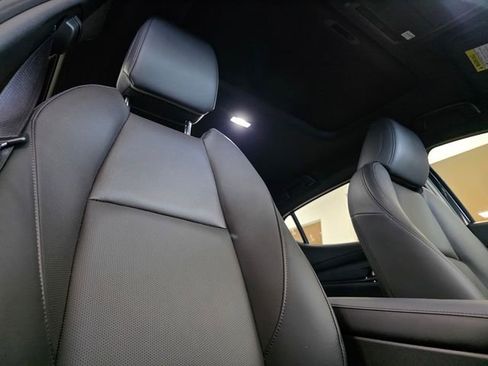 New 2026 MAZDA MAZDA3 Hatchback w/Premium Plus Pkg image 17