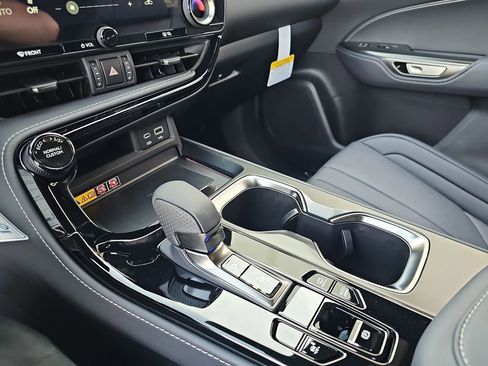 New 2026 Lexus NX 450h+ F Sport image 25