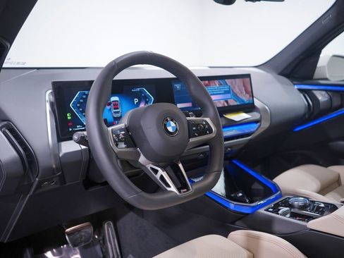 Used 2025 BMW X3 xDrive30i w/ M Sport Package image 6