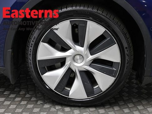 Used 2021 Tesla Model Y Long Range image 28
