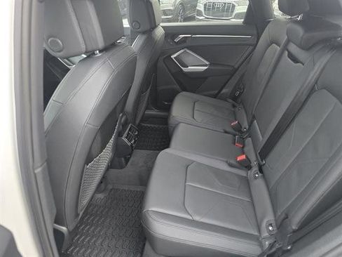 New 2025 Audi Q3 2.0T Premium image 11