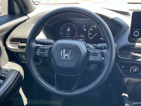 Certified 2025 Honda HR-V Sport image 8