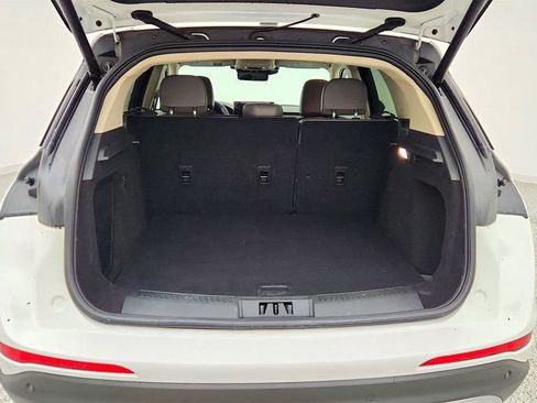 Used 2023 Lincoln Corsair Standard AWD w/ Equipment Group 101A image 21