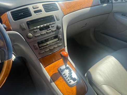 Used 2005 Lexus ES 330 image 19