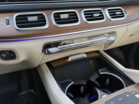 Certified 2026 Mercedes-Benz GLS 450 4MATIC image 19