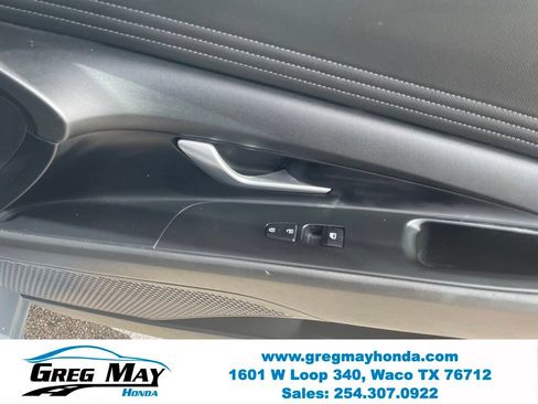 Used 2022 Hyundai Elantra SEL w/ Convenience Package FWD image 30