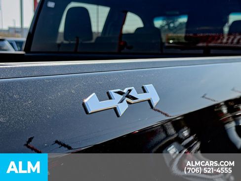 Used 2023 GMC Sierra 1500 Elevation image 10